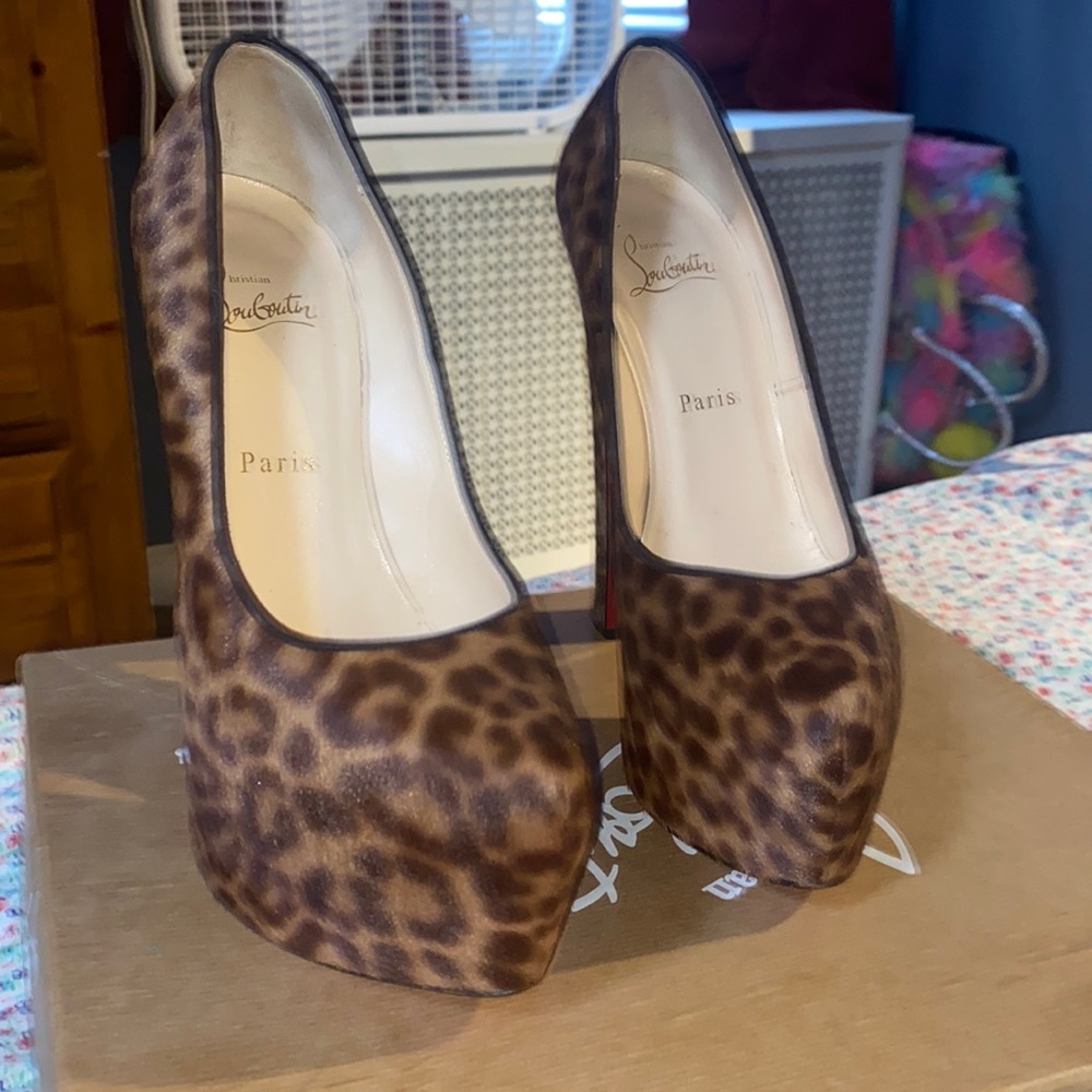 Leopard print Louboutin
